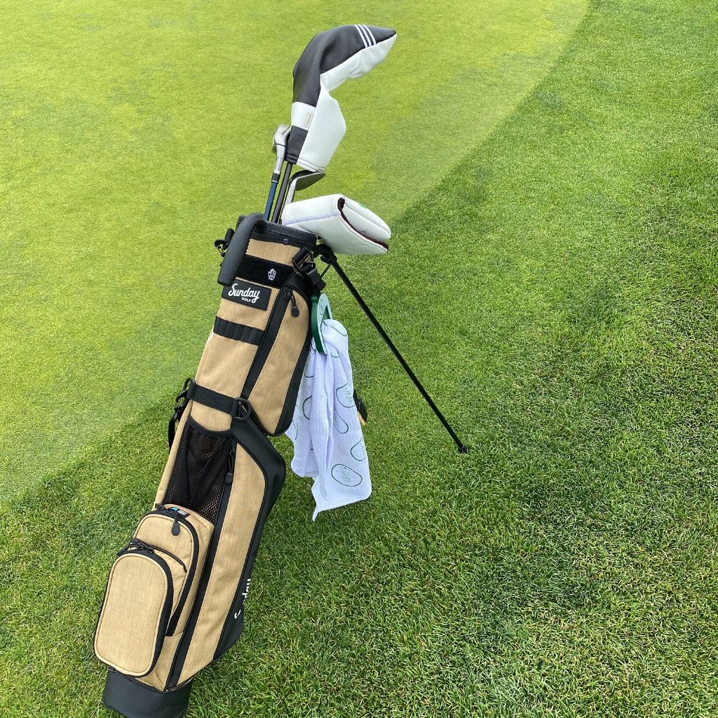 The best golf bag for a quick round. – Niche Golf